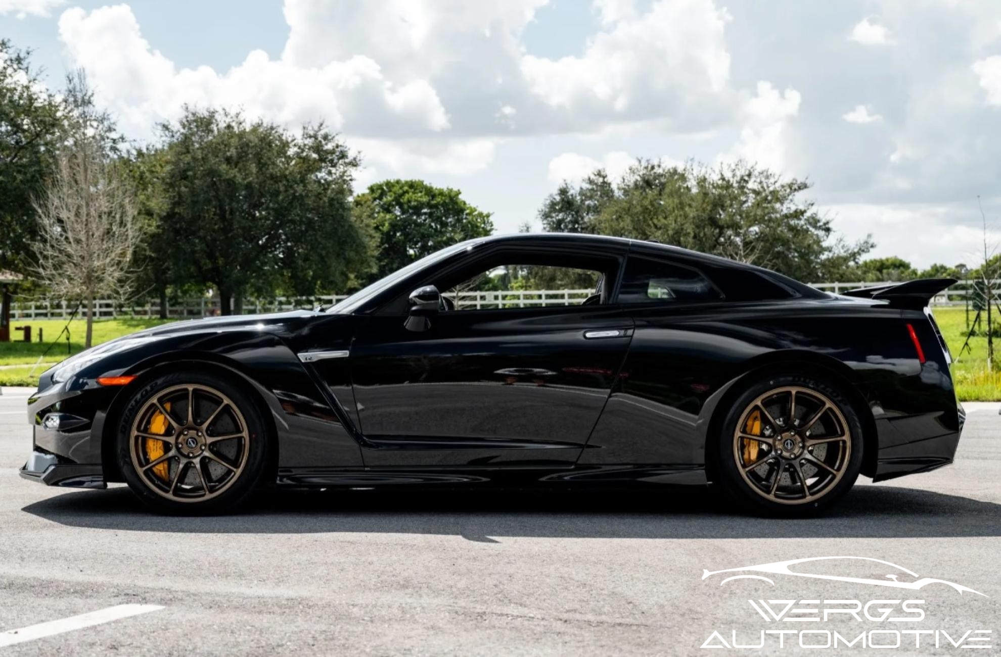 2024 Nissan GT-R T-Spec Coupe