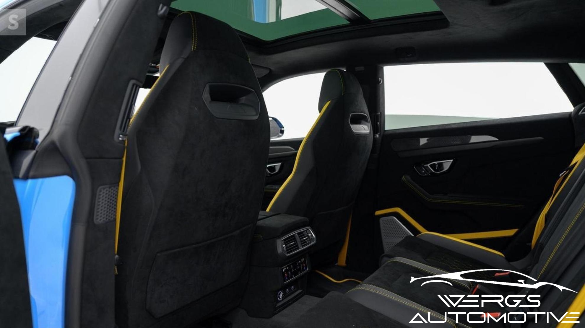2024 Lamborghini Urus Performante
