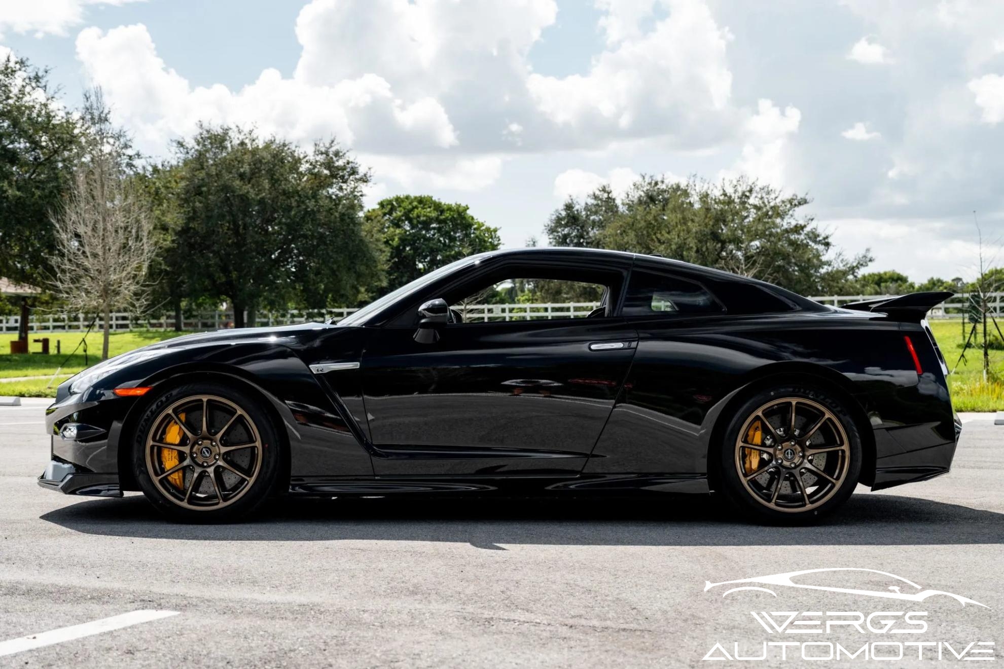 2024 Nissan GT-R T-Spec